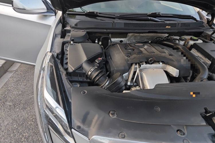 Used Cadillac XTS 2018 28T Elite Edition Engine Bay Right