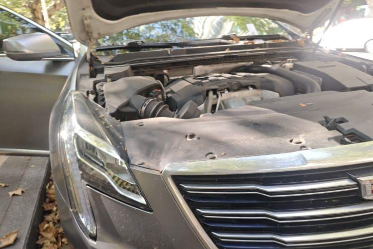 Used Cadillac XTS 2018 28T Elite Edition Engine Bay Right