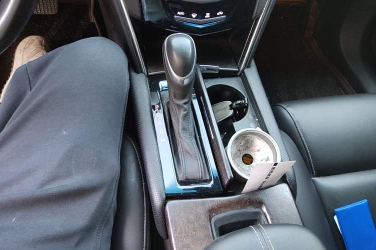 Used Cadillac XTS 2018 28T Tech Edition Gear Lever