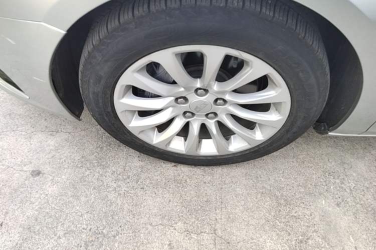 Used Cadillac XTS 2018 28T Tech Edition Left Front Wheel Hub