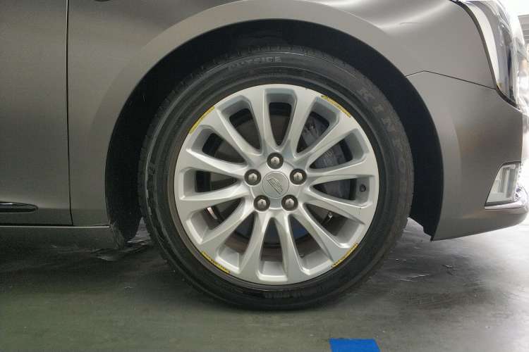 Used Cadillac XTS 2018 28T Elite Edition Left Front Wheel Hub
