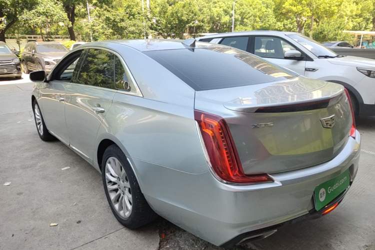 Used Cadillac XTS 2018 28T Tech Edition Rear Left 45 Deg