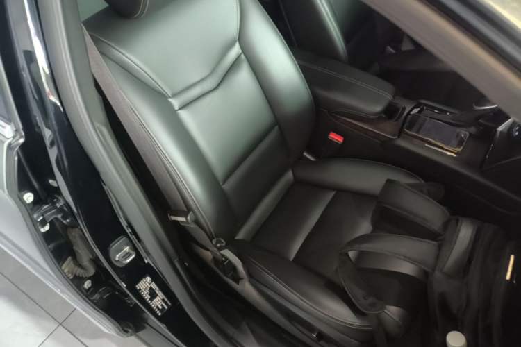 Used Cadillac XTS 2018 28T Tech Edition Right Front Seat