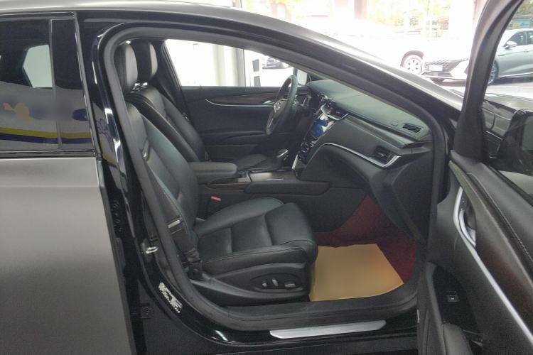 Used Cadillac XTS 2018 28T Elite Edition Right Front Seat