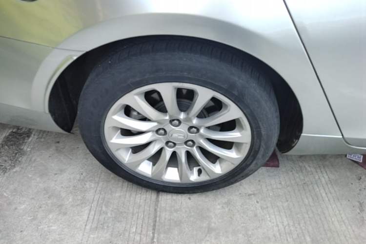 Used Cadillac XTS 2018 28T Tech Edition Right Rear Wheel Hub