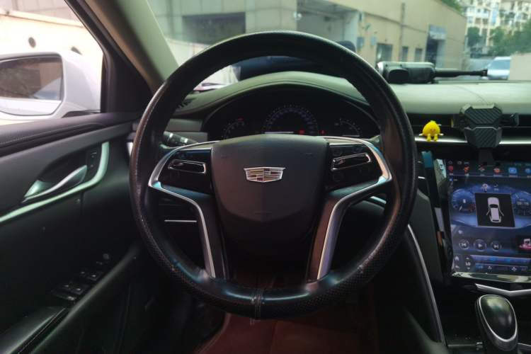 Used Cadillac XTS 2018 28T Tech Edition Steering Wheel
