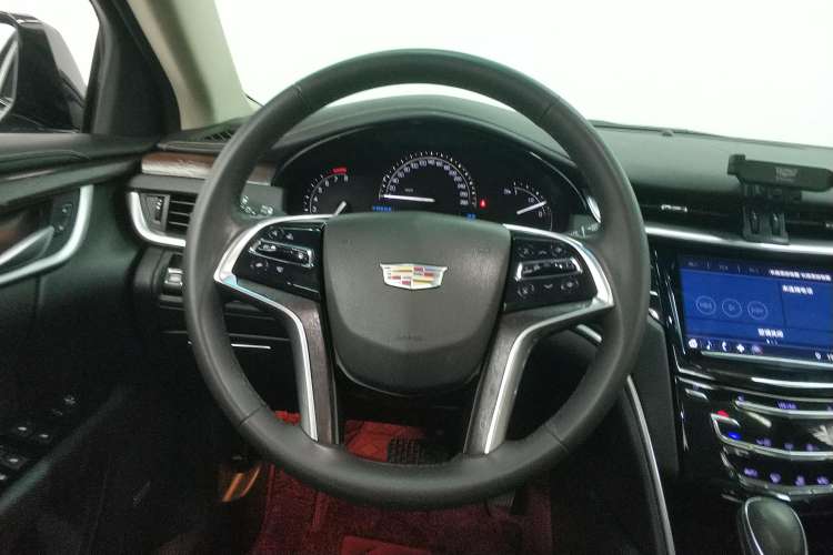 Used Cadillac XTS 2018 28T Elite Edition Steering Wheel