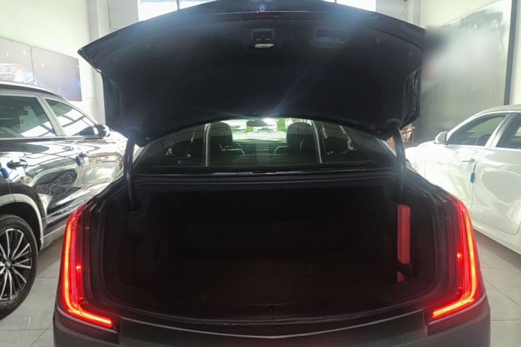 Used Cadillac XTS 2018 28T Tech Edition Trunk