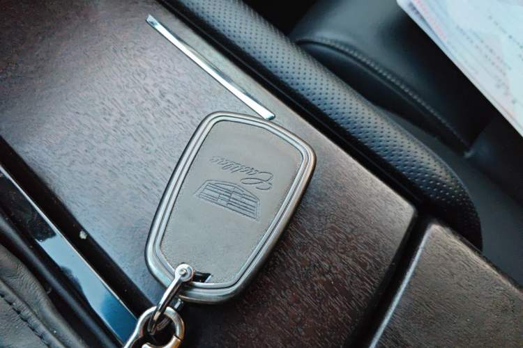 Used Cadillac XTS 2018 28T Elite Edition Vehicle Key