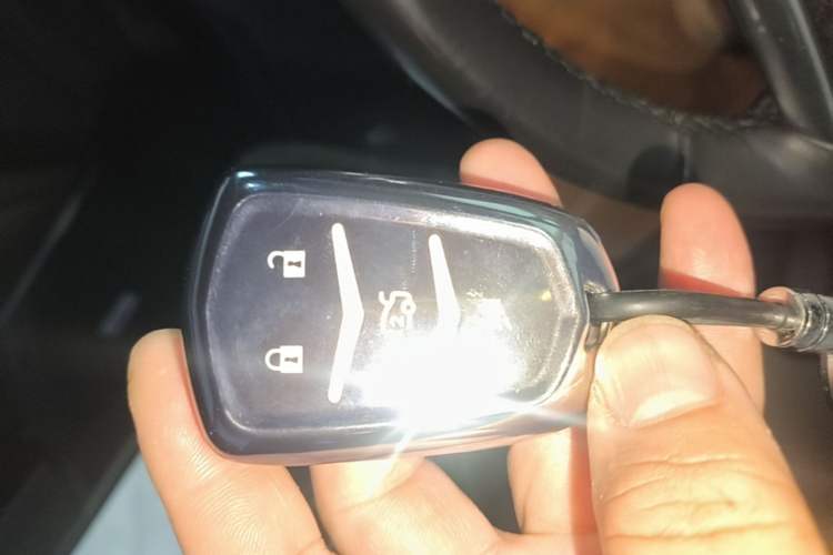 Used Cadillac XTS 2018 28T Tech Edition Vehicle Key