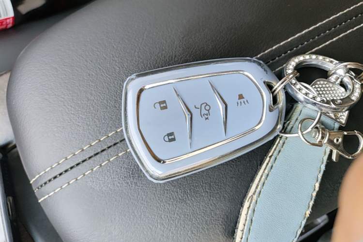 Used Cadillac XTS 2018 28T Tech Edition Vehicle Key