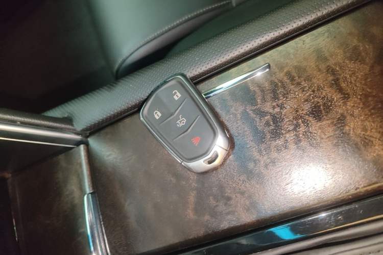 Used Cadillac XTS 2018 28T Tech Edition Vehicle Key
