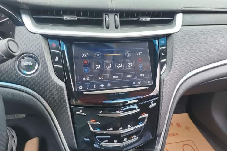Used Cadillac XTS 2018 28T Tech Edition Audio And AC Panel