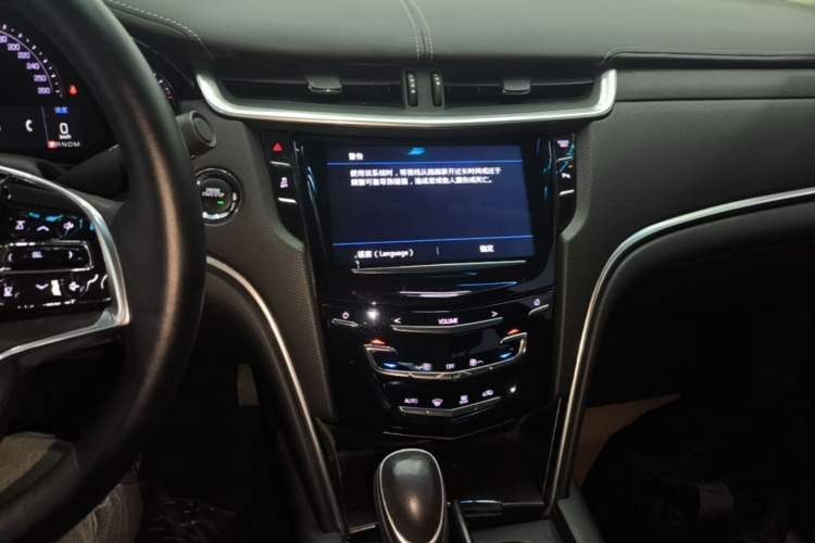 Used Cadillac XTS 2018 28T Tech Edition Audio And AC Panel