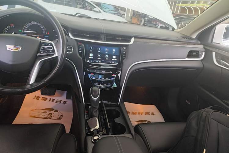 Used Cadillac XTS 2018 28T Elite Edition Audio And AC Panel