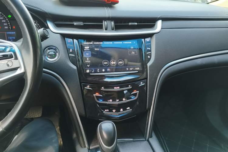 Used Cadillac XTS 2018 28T Tech Edition Audio And AC Panel