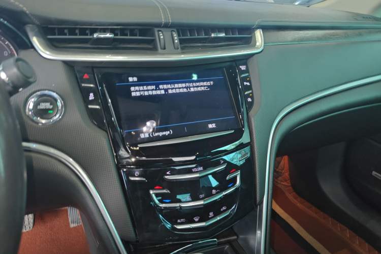 Used Cadillac XTS 2018 28T Elite Edition Audio And AC Panel