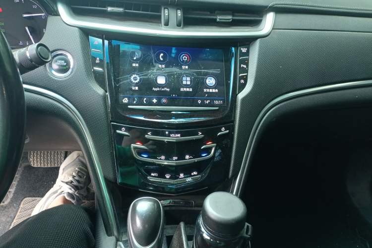 Used Cadillac XTS 2018 28T Tech Edition Audio And AC Panel
