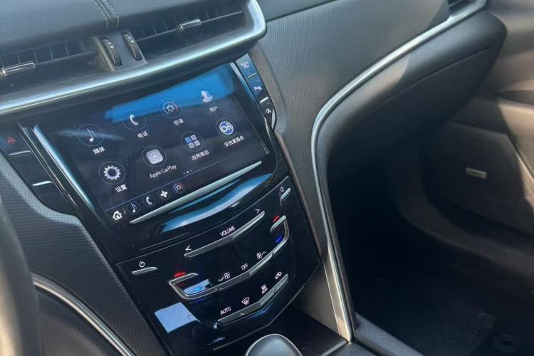 Used Cadillac XTS 2018 28T Tech Edition Audio And AC Panel