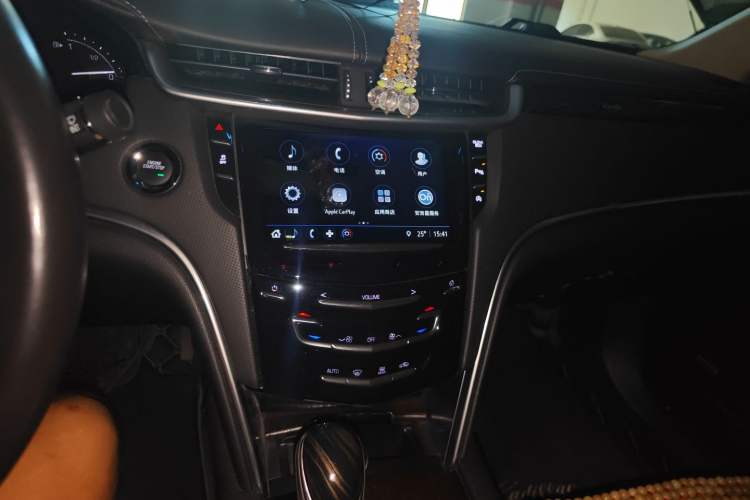 Used Cadillac XTS 2018 28T Tech Edition Audio And AC Panel