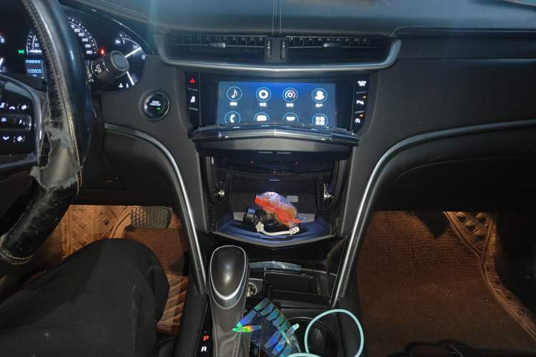Used Cadillac XTS 2018 28T Tech Edition Audio And AC Panel