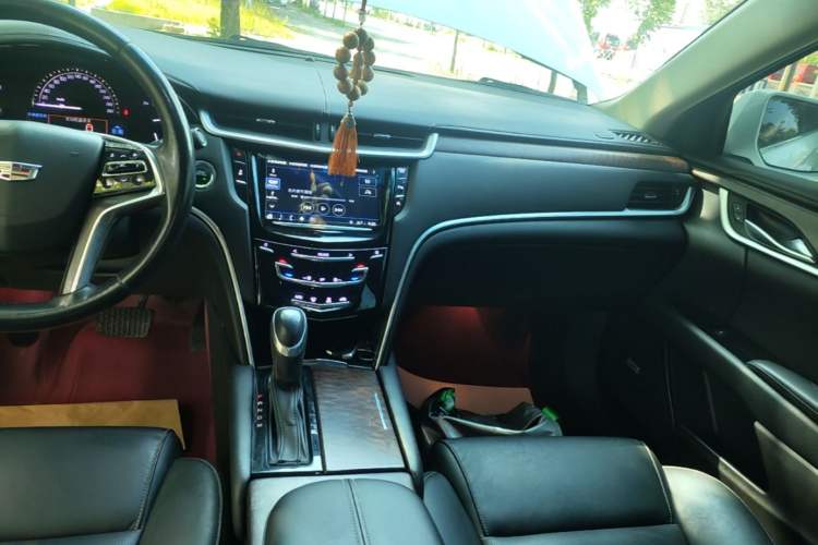 Used Cadillac XTS 2018 28T Elite Edition Audio And AC Panel