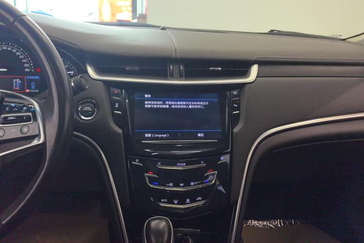 Used Cadillac XTS 2018 28T Tech Edition Audio And AC Panel