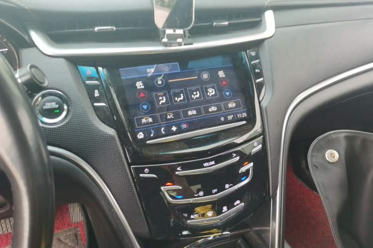 Used Cadillac XTS 2018 28T Tech Edition Audio And AC Panel