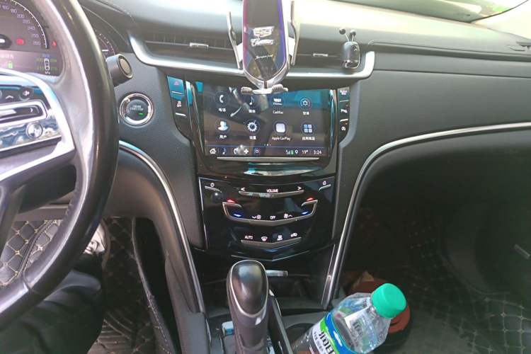 Used Cadillac XTS 2018 28T Tech Edition Audio And AC Panel