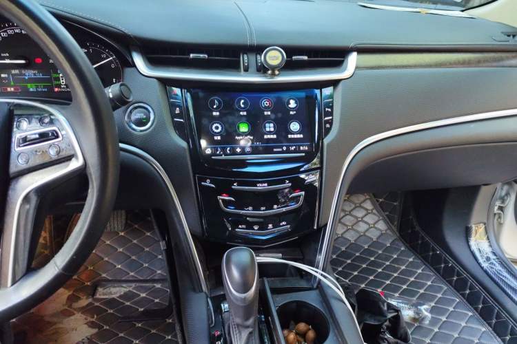 Used Cadillac XTS 2018 28T Elite Edition Audio And AC Panel