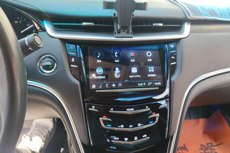 Used Cadillac XTS 2018 28T Elite Edition Audio And AC Panel