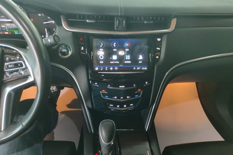 Used Cadillac XTS 2018 28T Tech Edition Audio And AC Panel