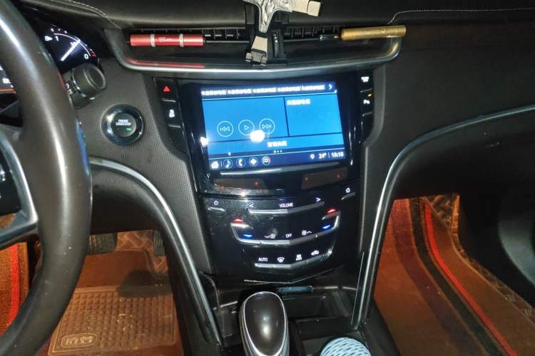 Used Cadillac XTS 2018 28T Elite Edition Audio And AC Panel
