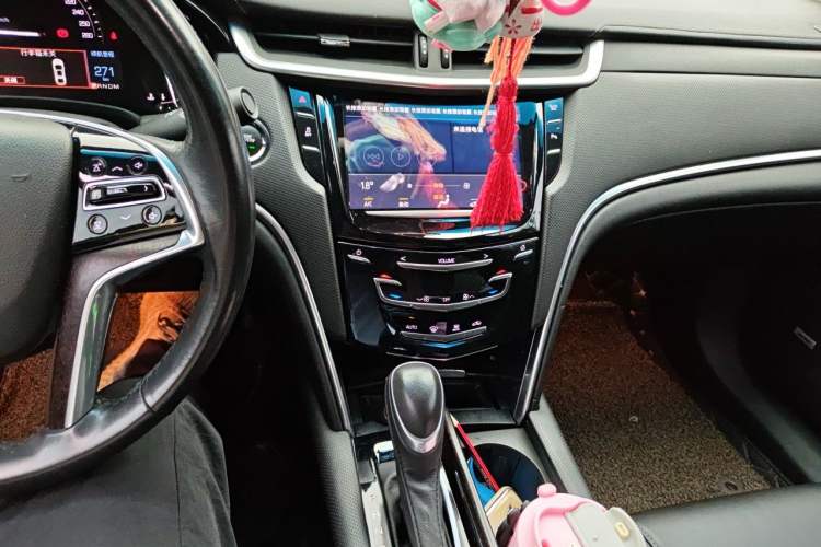 Used Cadillac XTS 2018 28T Tech Edition Audio And AC Panel