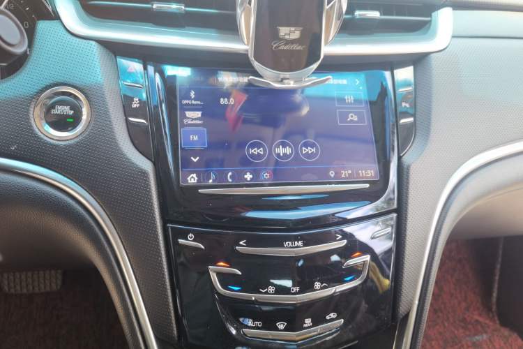 Used Cadillac XTS 2018 28T Tech Edition Audio And AC Panel