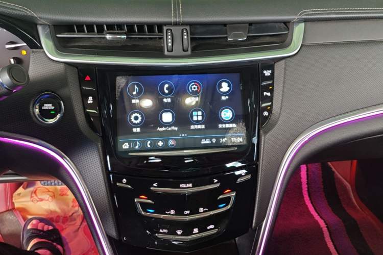 Used Cadillac XTS 2018 28T Tech Edition Audio And AC Panel