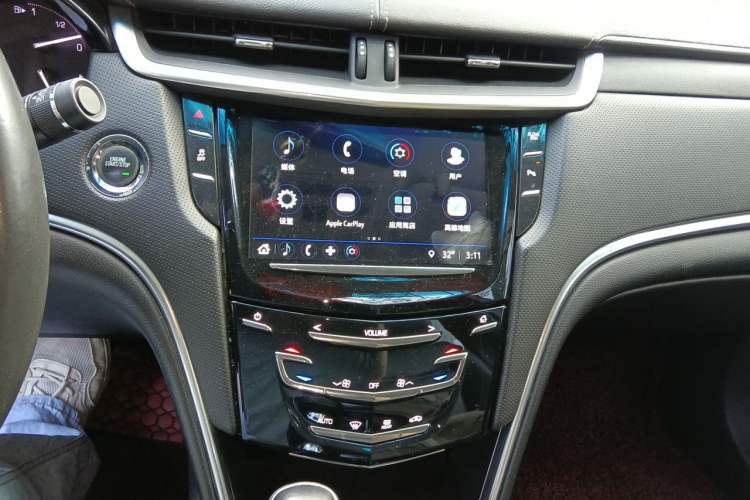 Used Cadillac XTS 2018 28T Tech Edition Audio And AC Panel