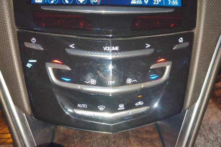 Used Cadillac XTS 2018 28T Tech Edition Audio And AC Panel