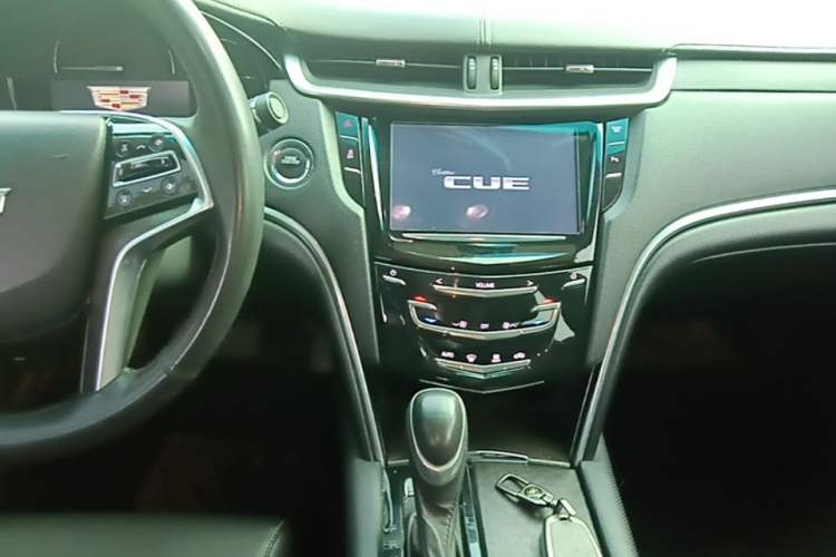 Used Cadillac XTS 2018 28T Tech Edition Audio And AC Panel