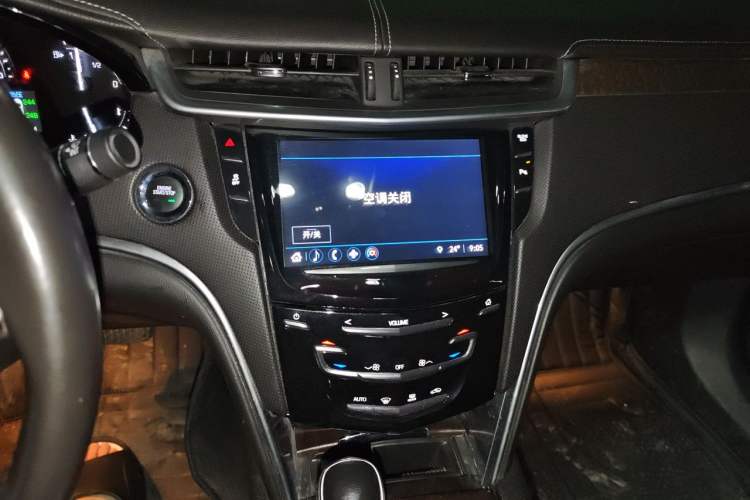 Used Cadillac XTS 2018 28T Elite Edition Audio And AC Panel