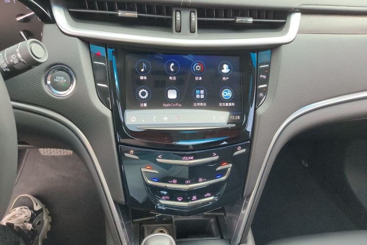 Used Cadillac XTS 2018 28T Elite Edition Audio And AC Panel