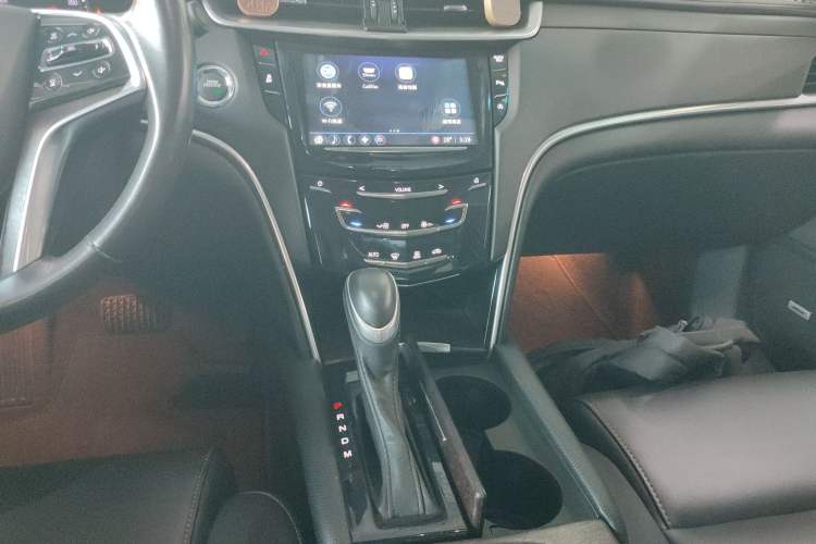 Used Cadillac XTS 2018 28T Tech Edition Audio And AC Panel