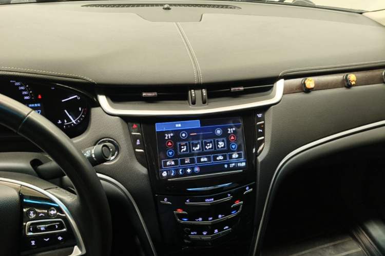 Used Cadillac XTS 2018 28T Elite Edition Audio And AC Panel
