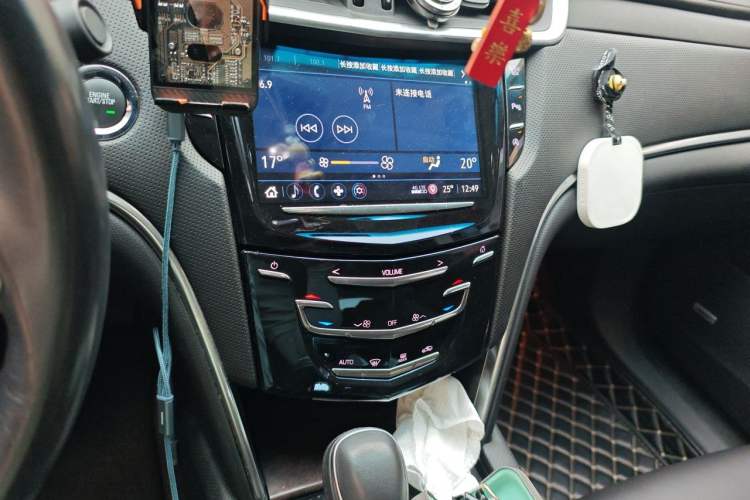 Used Cadillac XTS 2018 28T Tech Edition Audio And AC Panel