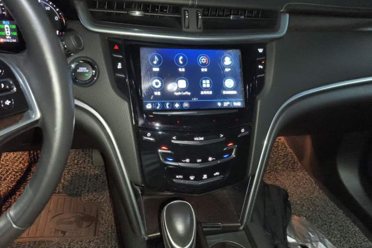Used Cadillac XTS 2018 28T Elite Edition Audio And AC Panel