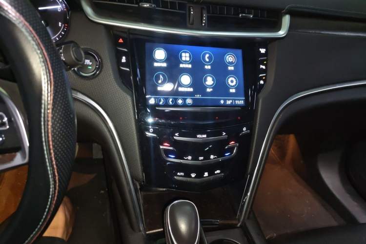 Used Cadillac XTS 2018 28T Elite Edition Audio And AC Panel