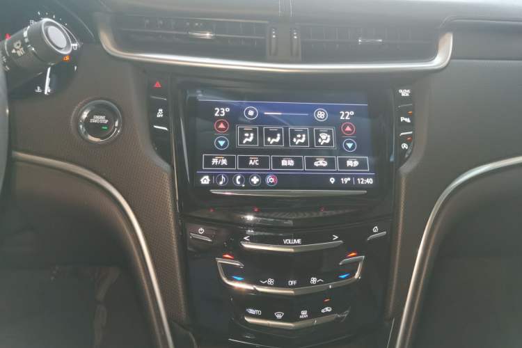 Used Cadillac XTS 2018 28T Tech Edition Audio And AC Panel