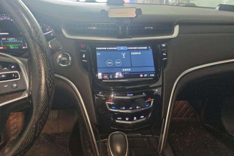 Used Cadillac XTS 2018 28T Tech Edition Audio And AC Panel