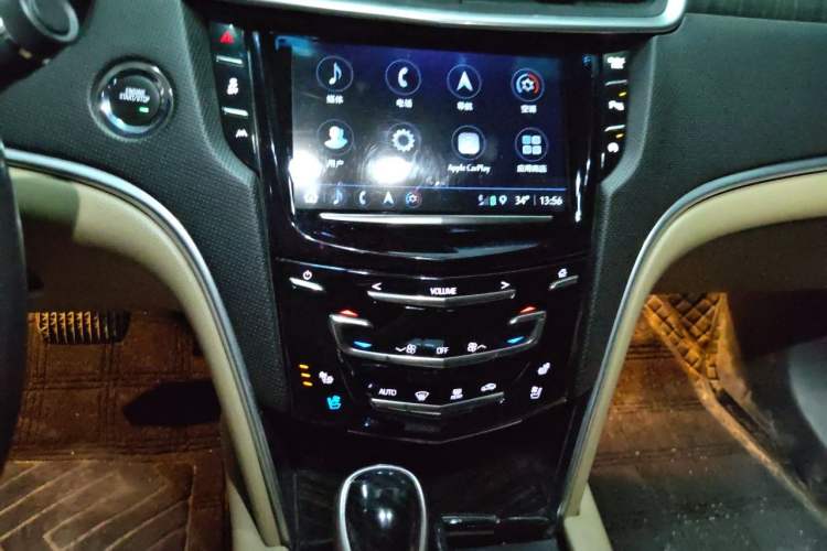 Used Cadillac XTS 2018 28T Luxury Edition Audio And AC Panel