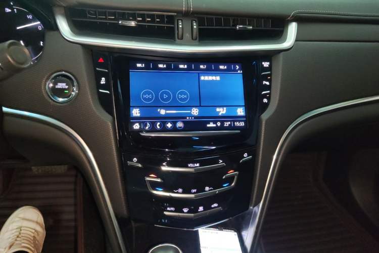 Used Cadillac XTS 2018 28T Tech Edition Audio And AC Panel